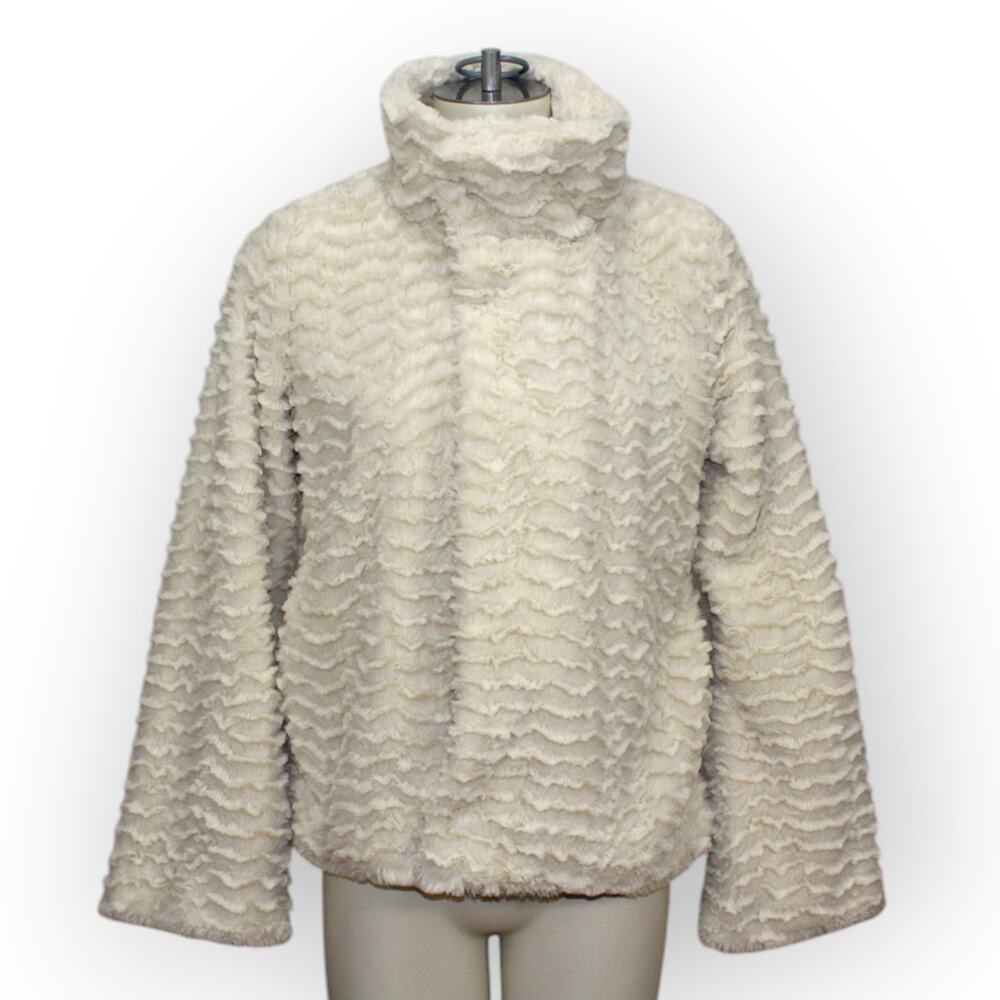Patagonia Women's Pelage Jacket Small Pearl 28230 Apres EVEN SOFTER THAN FLEECE! - Picture 11 of 16